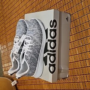 Adidas pure motion Women's running shoes nwt